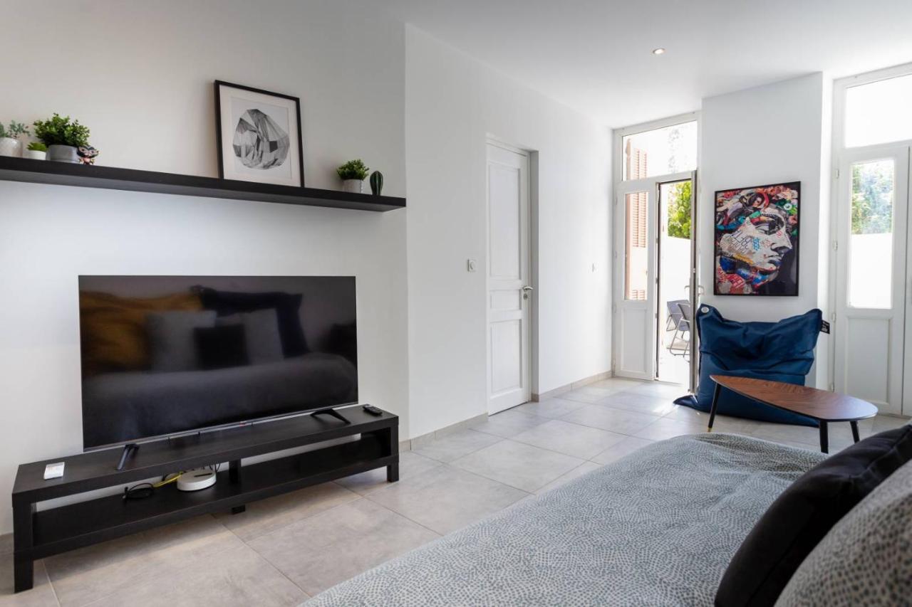 Maxbnb - Climatise - Grand Studio 37M2 & Terrasse 30M2 - Est تولون المظهر الخارجي الصورة