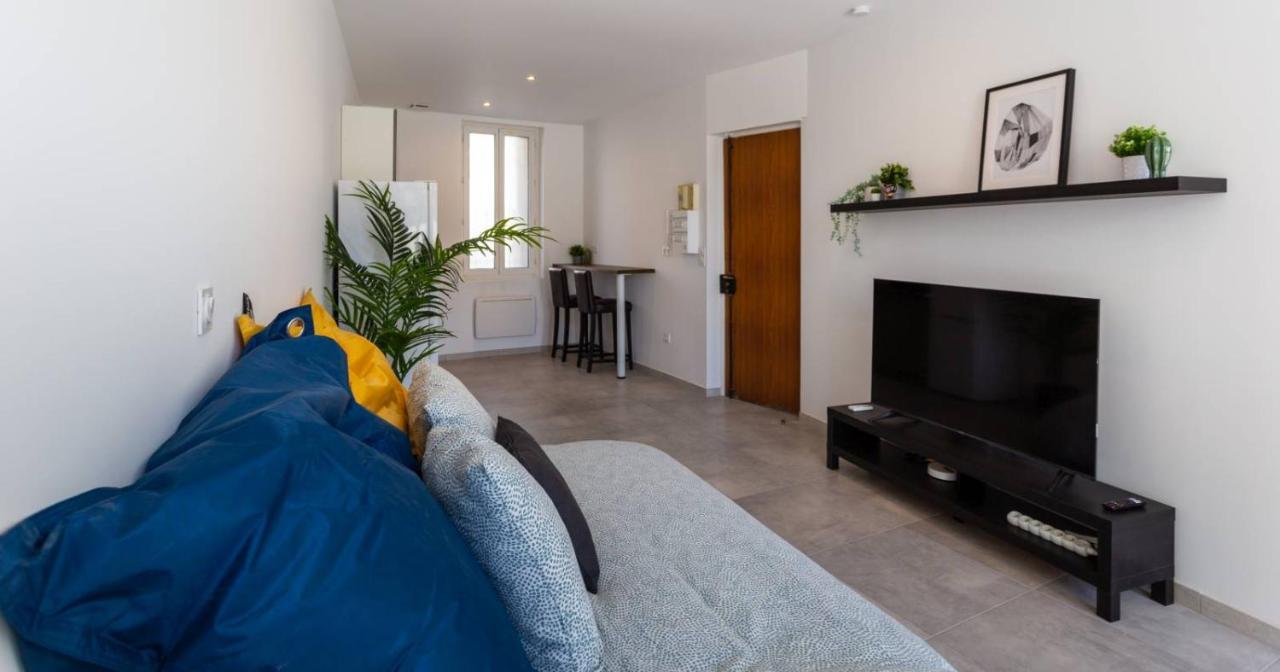 Maxbnb - Climatise - Grand Studio 37M2 & Terrasse 30M2 - Est تولون المظهر الخارجي الصورة